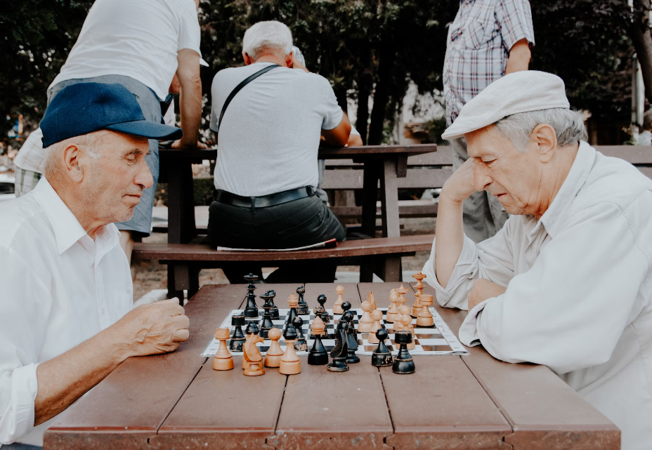 노년 플래너 직업 하는일 되는 방법 알아보겠습니다